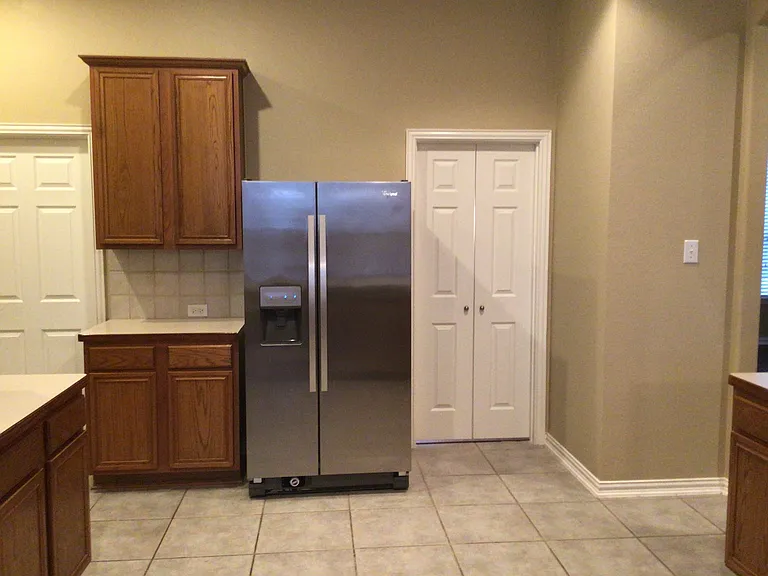 823 Fleetwood Cove Dr — Photo 3