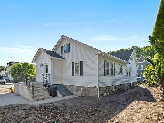 5th image of 345 Essex St
