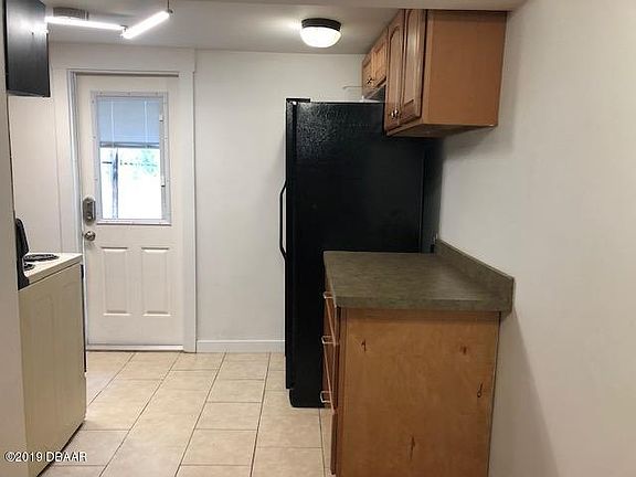 5th image of 419 Miriam Ave