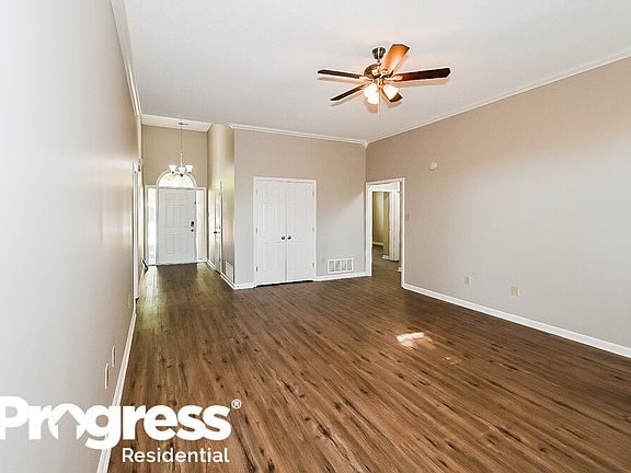 3rd image of 5856 Southbend Ln