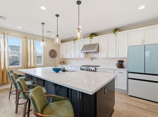 3592 W COBALT Court, San Tan Valley, AZ 85144