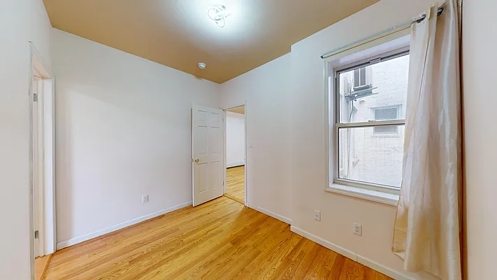 Rented by Bond New York | media 10