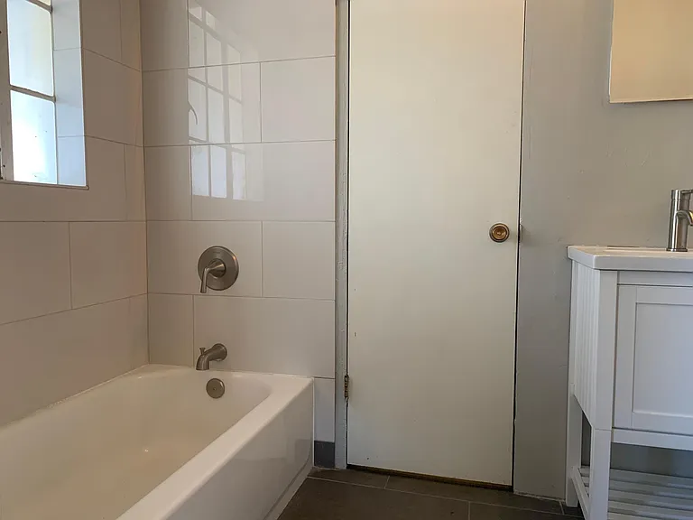 1001 N Catalina Ave — Photo 11
