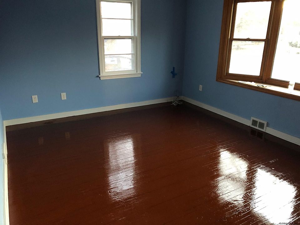 17 Swayze Dr, Latham, NY 12110 Zillow