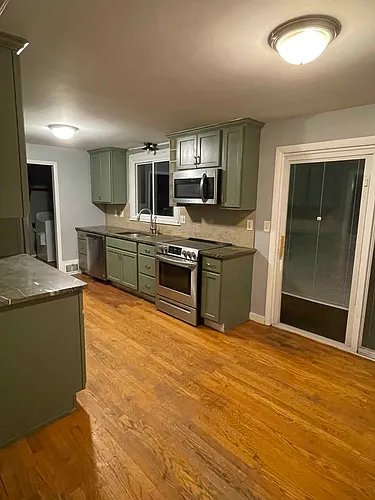 1 Lorenzo St #A Photo 1