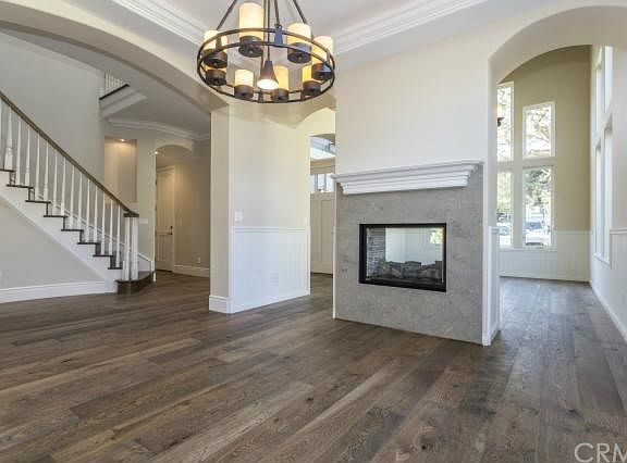 5th image of 1545 1st St