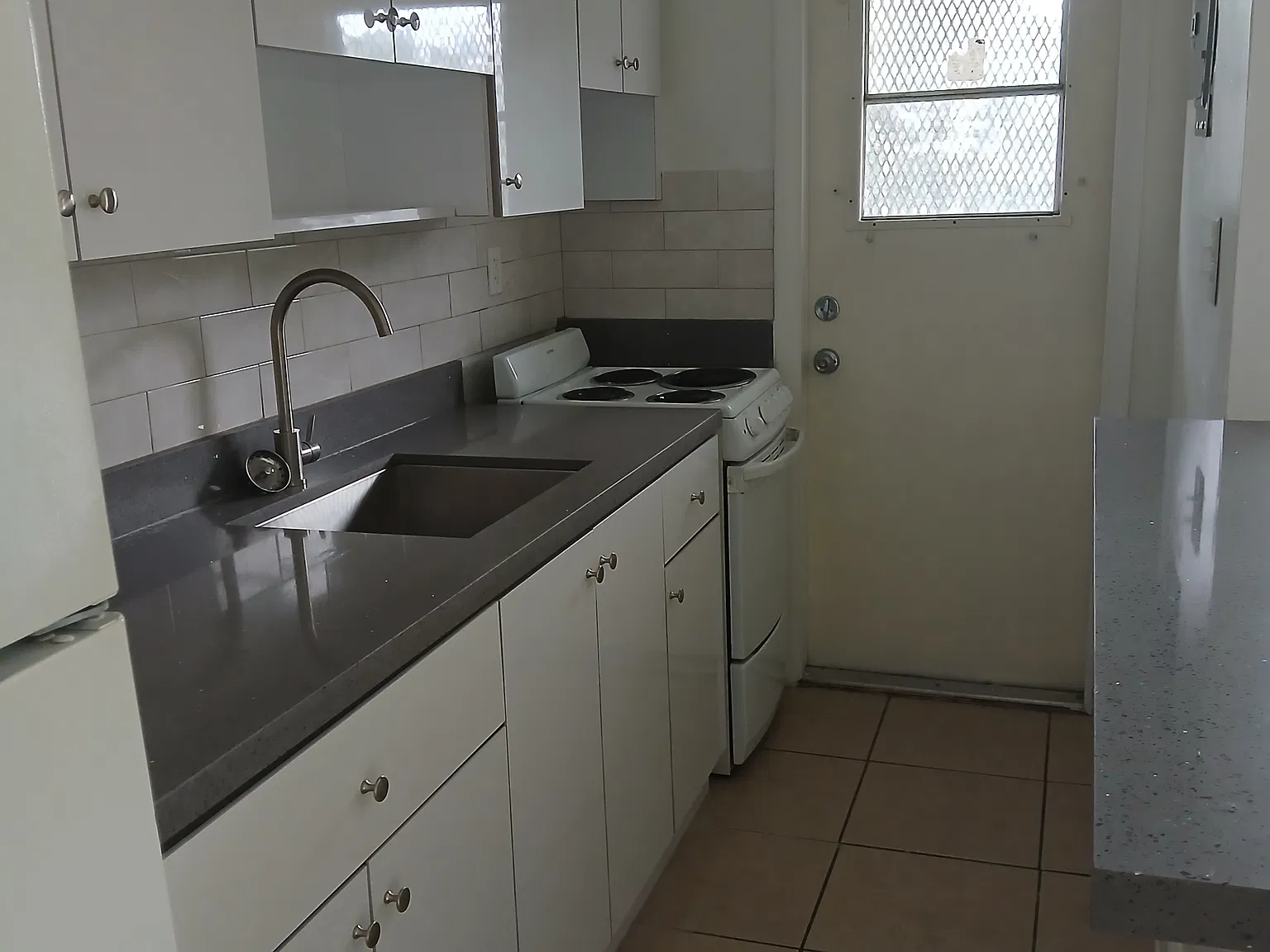 5805 NW 7th Pl — Photo 3