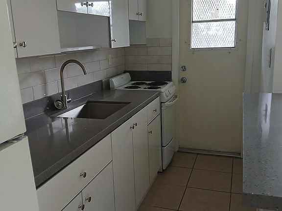 3rd image of 5805 NW 7th Pl #10