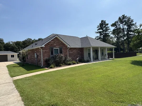 28281 Luke Ln, Walker, LA 70785