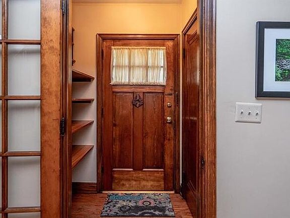 4th image of 1205 Miller Ave