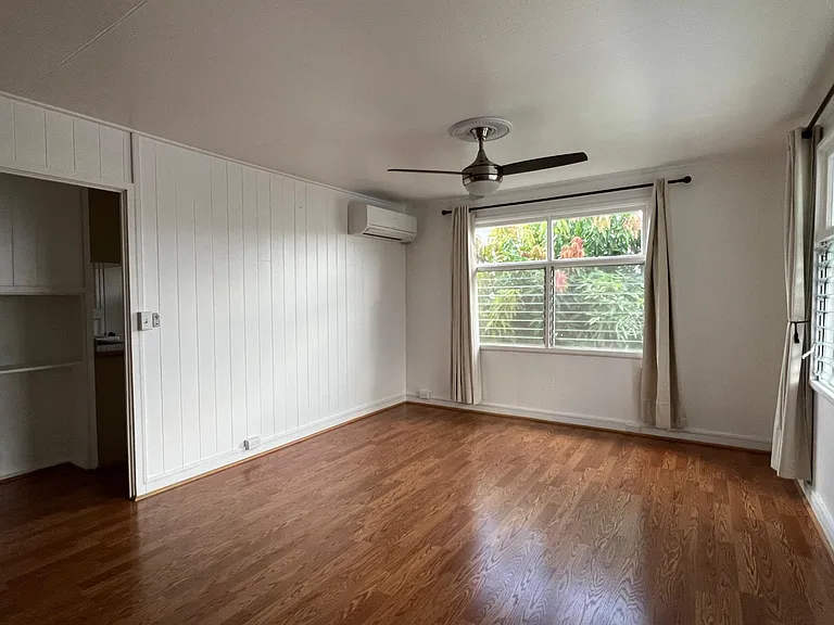 1781 Puowaina Dr — Photo 2