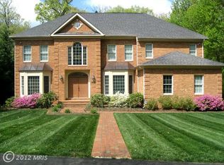 4214 Burke Station Rd, Fairfax, VA 22032