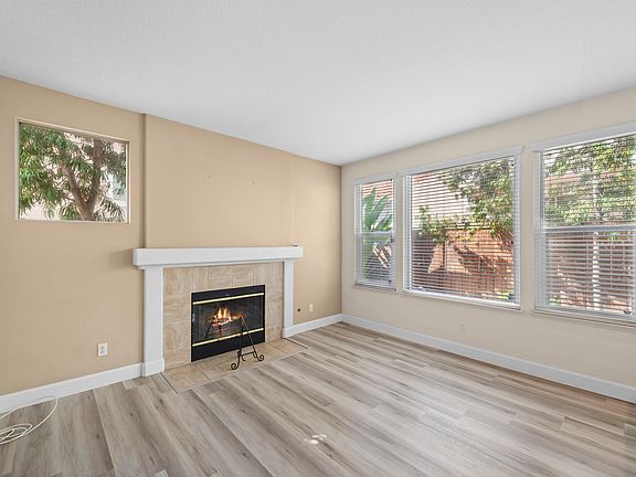 5th image of 39 Colony Way