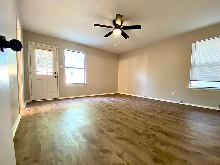 2815 Frazier Ave — Photo 12