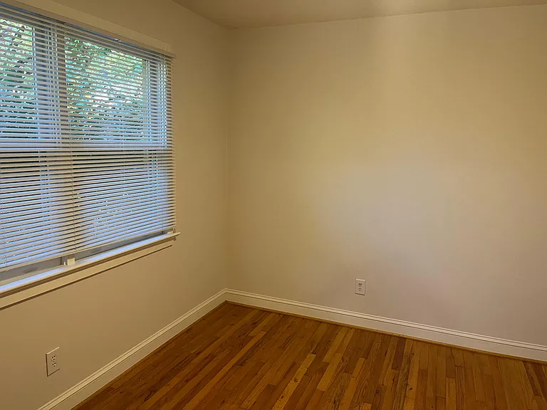 230 Valley Park Dr — Photo 9