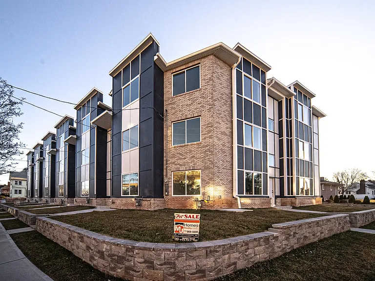 194 Washington Ave #HOME — Photo 9