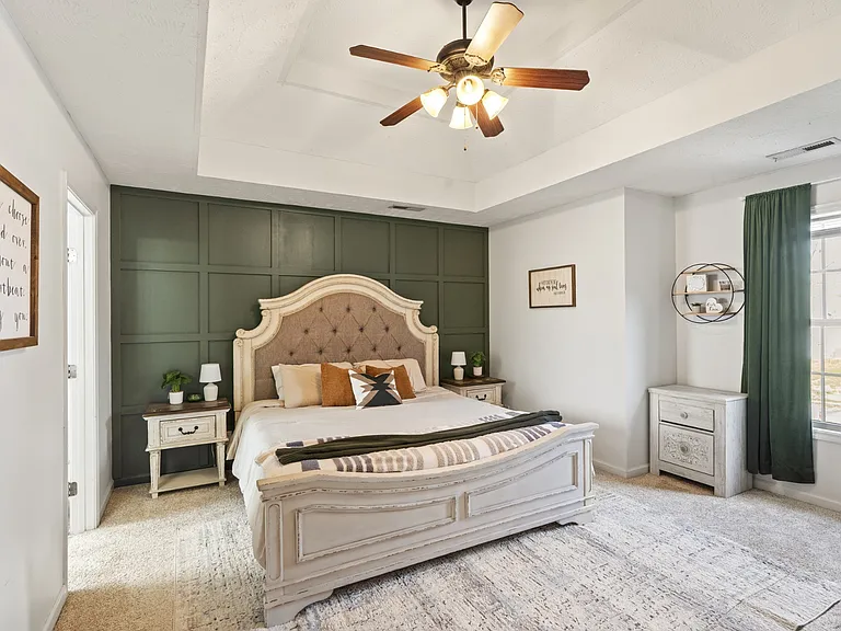 3467 Melrose Dr — Photo 9