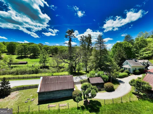 2350 Dial Rd, Blue Ridge, GA 30513