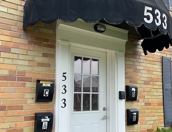 3rd image of 533 Aberdeen Ave APT D