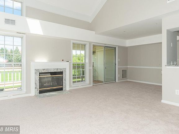 3rd image of 6926 Ellingham Cir #129