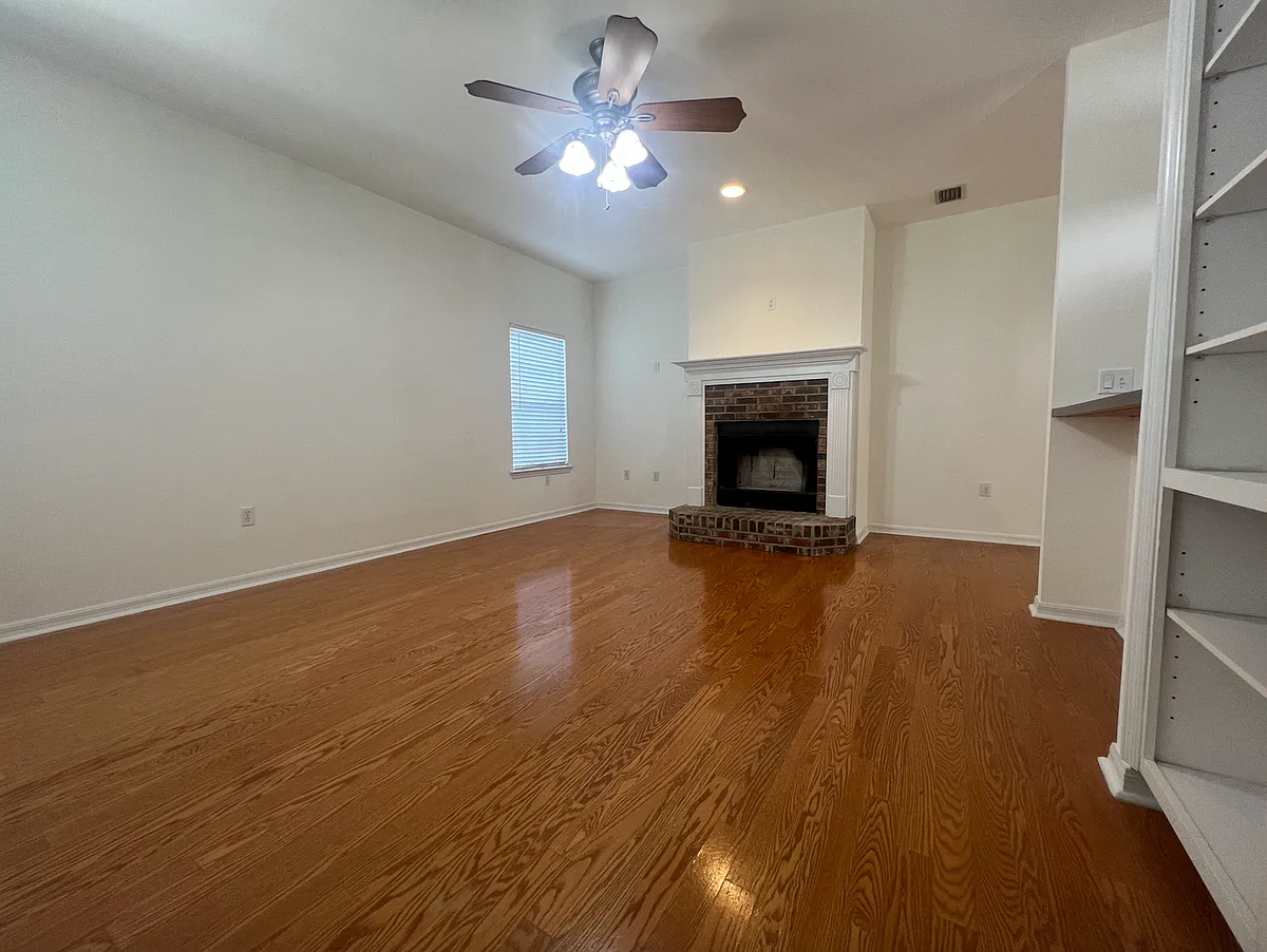 Building Photo - 11583 NW 17th Pl