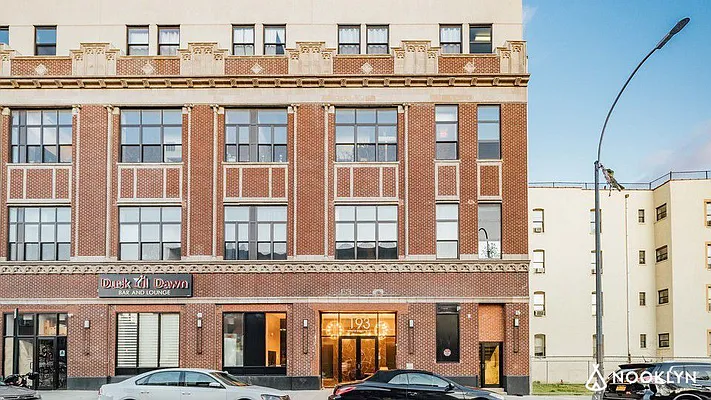Rented by Nooklyn NYC LLC | media 21
