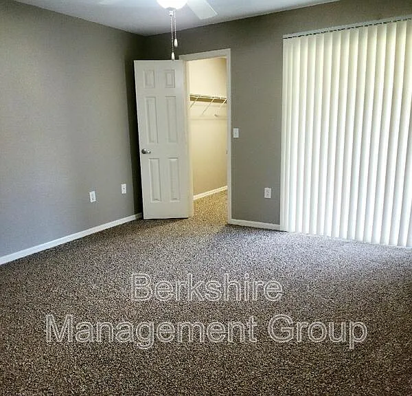 1134 Pogonia Dr — Photo 9