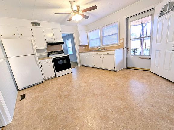 5th image of 1129 Carpenter Dr