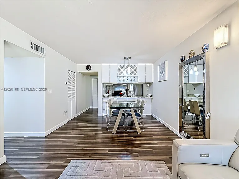18296 Mediterranean Blvd #404 — Photo 8