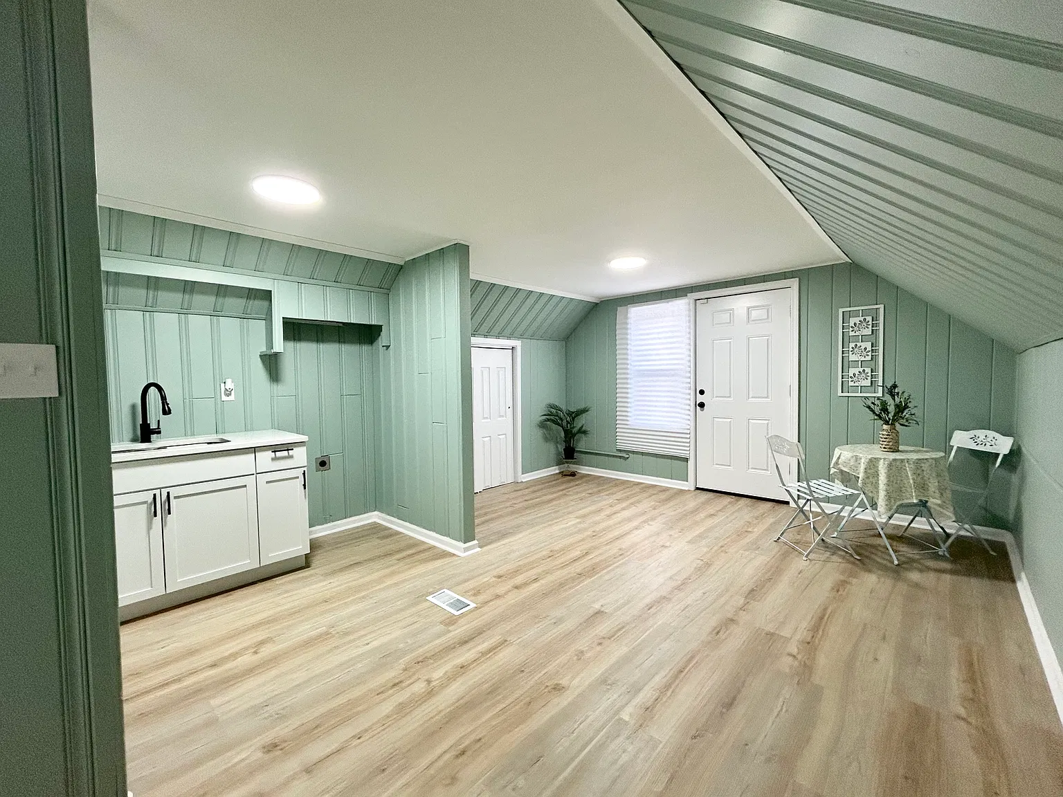 1 bed, 1022 sqft, $950 — Photo 4