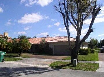 2nd image of 19221 E Oakmont Dr