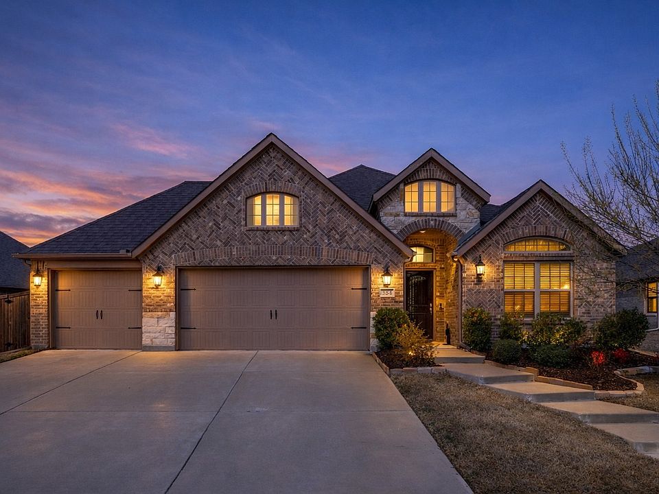 1st image of 354 Sweetspire Dr