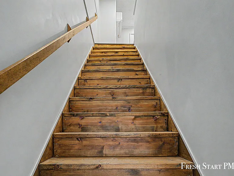 134 Maple St — Photo 21