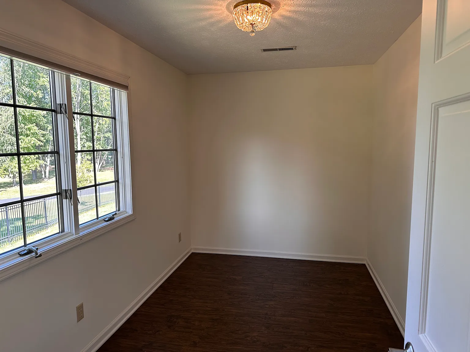 3949 Spaulding Orchard Rd — Photo 2