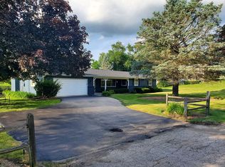 38W724 Hilltop Dr, St Charles, IL 60175