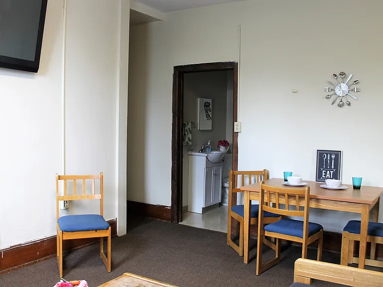 Aces Apartments — Photo 41