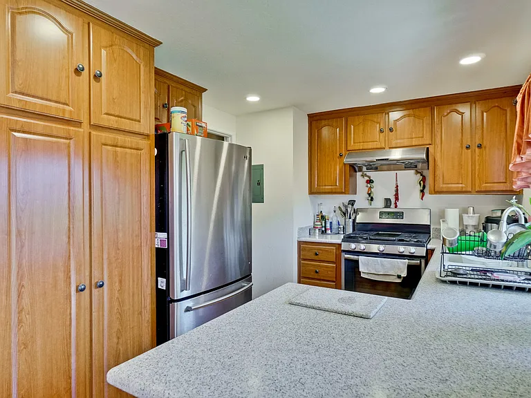 22671 Queens Oak Ct — Photo 26