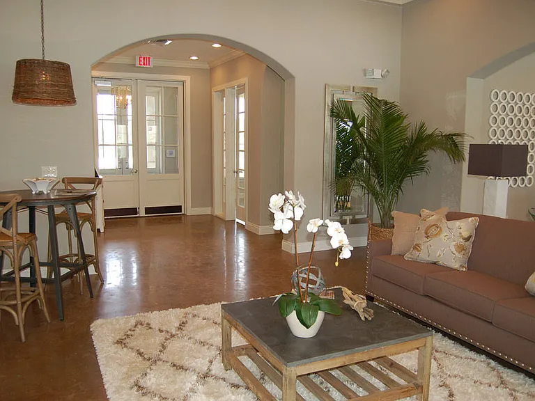 Riverscape Apartment Homes — Photo 5