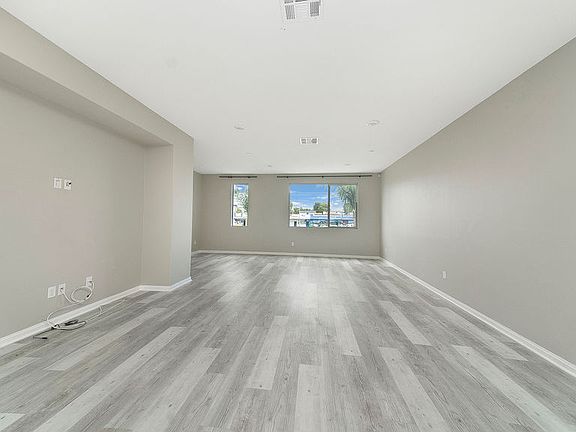 5th image of 14059 Zirconia Ln #4