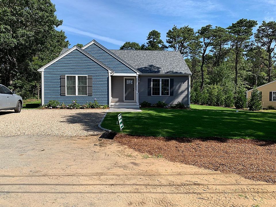 1st image of 10 Cedar Ln