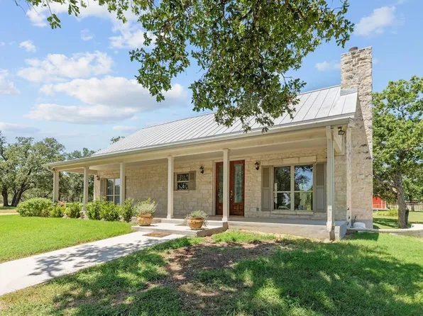 2747 Lower Crabapple Rd, Fredericksburg, TX 78624