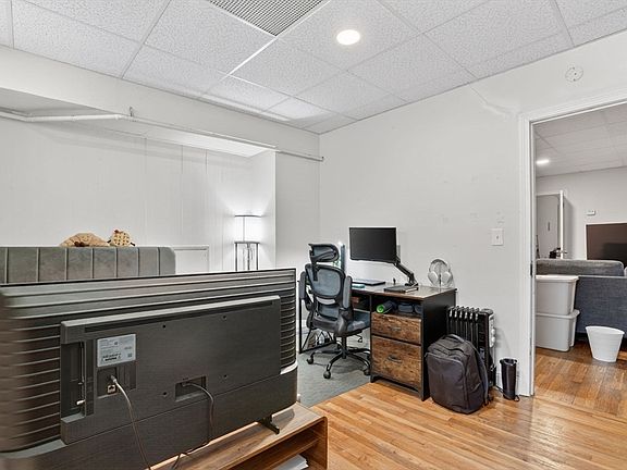 4th image of 15 Aberdeen St APT Ab