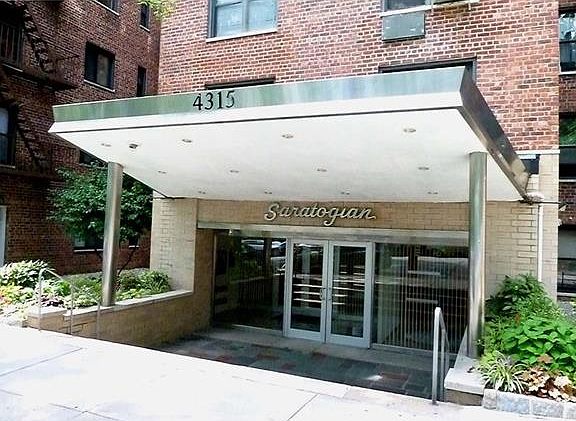 3rd image of 4315 Webster Ave APT 6F