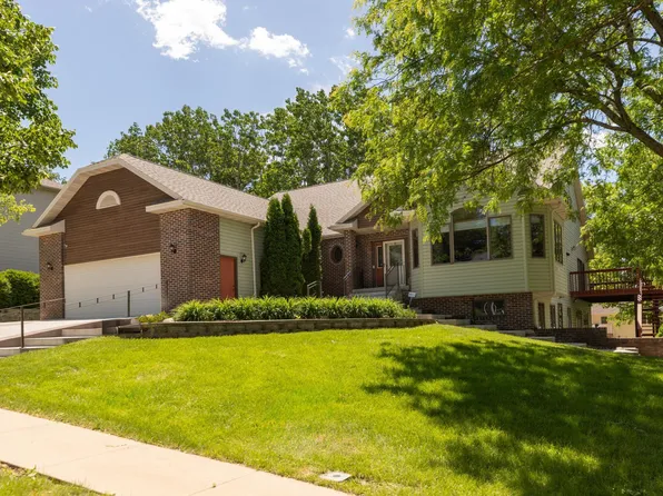 1006 Baird Ln NE, Rochester, MN 55906