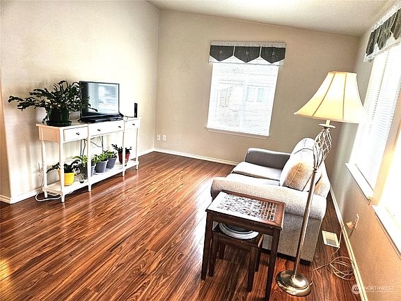 3rd image of 17408 44th Avenue W #11