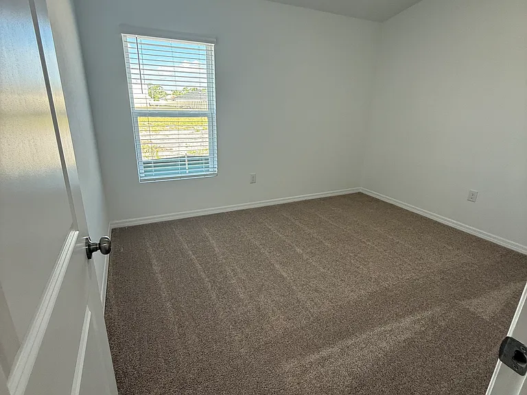 5480 San Pietro Dr — Photo 16