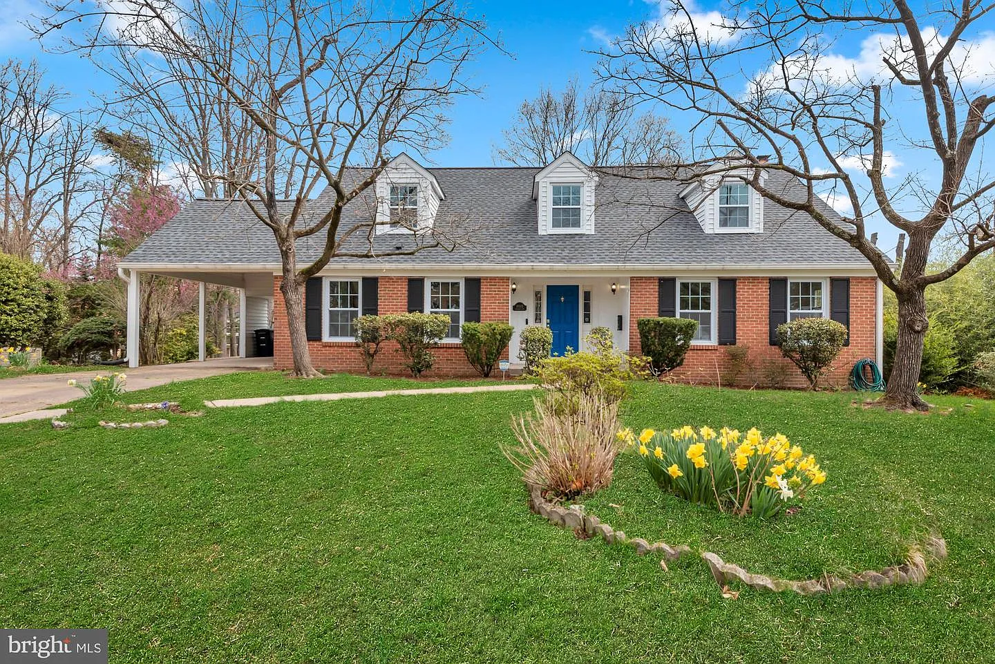 10115 Chickadee Ln photo 1