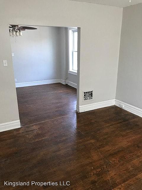 1st image of 4971A Parker Ave
