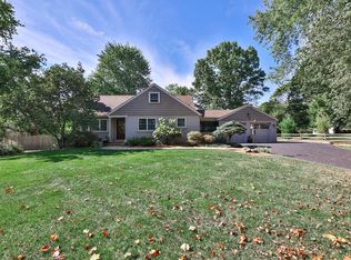 5801 Kenwood Rd, Cincinnati, OH 45243