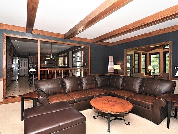 5th image of 4400 Idlebrook Dr